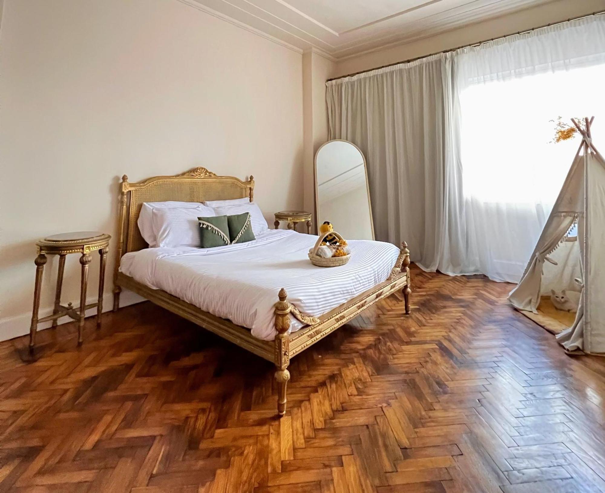 Hotel El The *